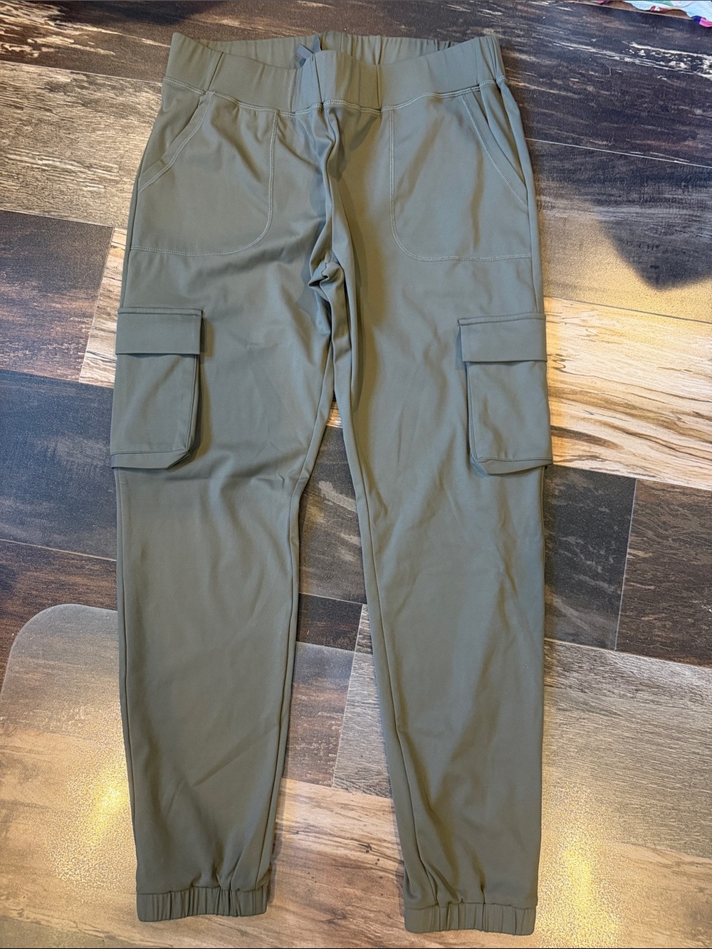 ZYIA Active Olive Peak Cargo Joggers Medium M